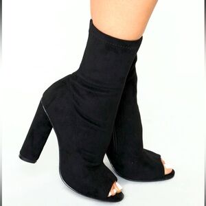 Fashion Nova Open Toe Stretch Black Faux Suede Block Heels Zip Women’s Booties 9